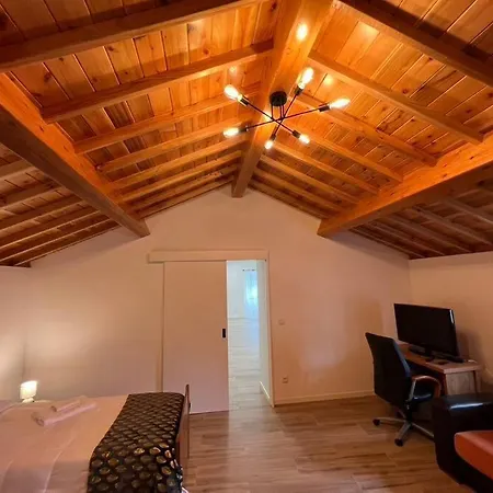 Holiday home Casa Do Avo Fernando Agualva (Azores)